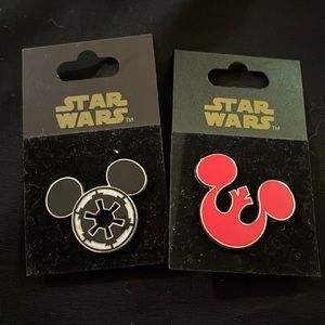 Disney Pins - 2 Star Wars Disney pins